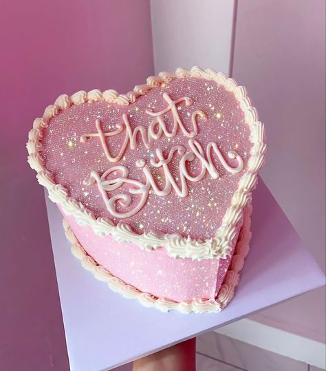 Funny Birthday Cakes For Bestie, Birthday Cake For Bestie, Pink 21st Birthday Ideas, 23 Birthday Ideas, 22 Birthday Ideas, Pretty In Pink Birthday Party, Pink Cake Birthday, 22nd Birthday Cake, 22 Cake