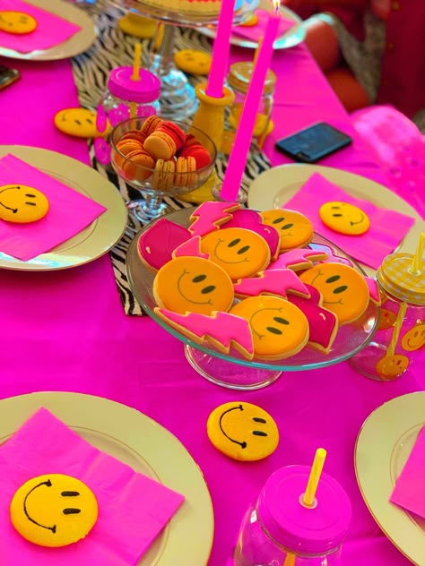 Smiley Face Treats, Pink Smiley Face Party Theme, Smiley Face Birthday Cookies, Hot Pink Smiley Face Birthday Party, Preppy Birthday Cookies, Smiley Face Centerpieces, Preppy Girl Birthday Party, Smile Face Birthday Party, Smiley Face Birthday Party Ideas