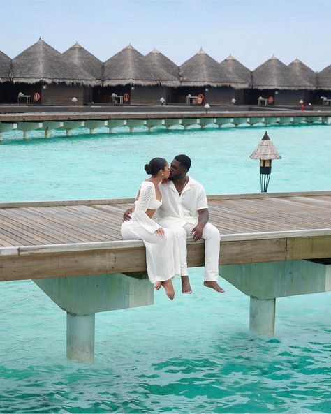 Black Couple Vacations, Maldives Honeymoon, Couples Vacation, Honeymoon Outfits, Cute Couple Outfits, Vacation Mood, Black Love Couples, Couples Vibe, Black Couples Goals