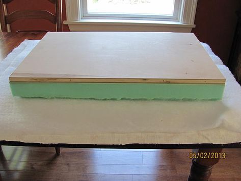 How To Make An Ottoman Out Of An Old Crate. - Life on Kaydeross Creek Make An Ottoman, Crate Ottoman, French Inspired Decor, Furniture Repurposing, Crate Bench, Antique Wooden Boxes, Homemade Chalk, Old Crates, Crate Diy