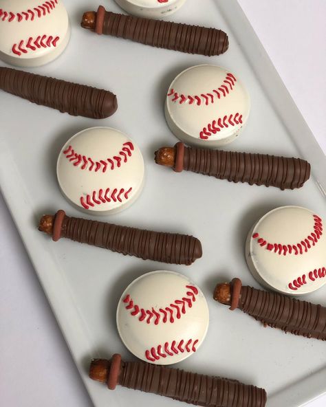 Summer on Instagram: “Pretzel baseball bats and Oreo baseballs ☺️⚾️ #Yum” Baseball Bat Pretzel Rods, Baseball Theme Treats, Baseball Pretzel Rods, Baseball Dessert Ideas, Baseball Pretzels, Baseball Theme Dessert Table, Baseball Party Desserts, Baseball Themed Desserts, Baseball Theme Desserts