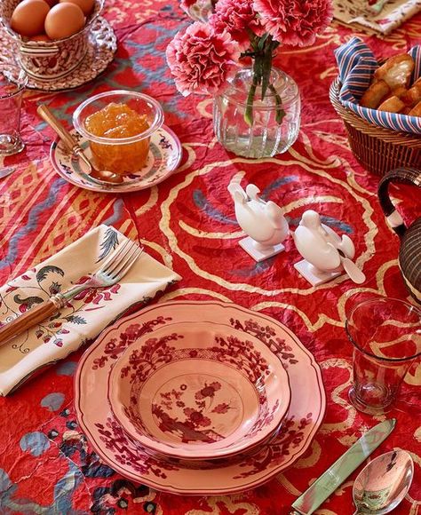 At the Artisan’s Table on Instagram: "From our Chinoiserie chapter, @ginori1735 ‘s Oriente Italiano china says good morning atop a hand-painted table cover by @isabelledeborchgrave . . . . #davistark #davidstarkdesign #janeschulak #attheartisanstable #breakfast #tablescape #tabledecor #tabledecoration #tableware #chinoiserie #chinoiseriechic #booksofinstagram #bookstagram #book" Breakfast Tablescape, Hand Painted Table, S Table, Vintage Chinoiserie, Chinoiserie Chic, Ramadan Decorations, Painted Table, Table Cover, Table Covers