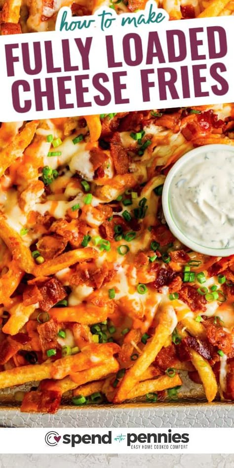 Loaded Cheese Fries, French Fries With Cheese, Bacon Cheese Fries, Homemade Cheese Sauce, French Fries Recipe, Crispy French Fries, Homemade French Fries, Frozen French Fries, Loaded Fries