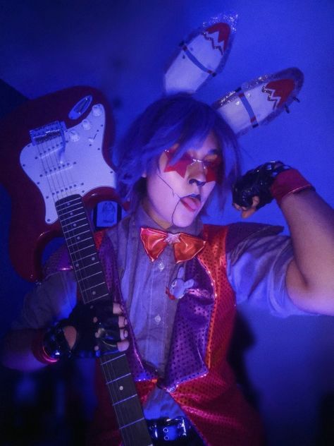 Glamrock Bonnie Cosplay, Bonnie Cosplay, Bonnie Costume, Human Fnaf, Fnaf Cosplays, Glamrock Bonnie, Fnaf Costume, Fnaf Crafts, Comic Con Costumes