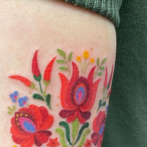 Ren on Instagram: "Skin was a little unhappy with us at the end of this, but this Hungarian inspired piece was super fun! Thanks Hannah! . #folkart #hungarianfolkart #hungarianart #decoart #yyjtattoo" Hungarian Tattoo, April 15, Folk Art, Tattoo Ideas, The End, Tattoos, Skin, Christmas, On Instagram