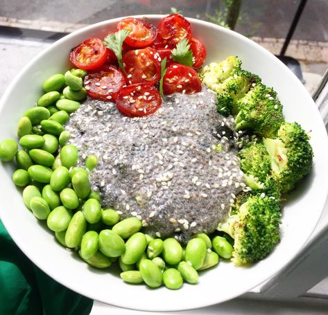 Chia Recipes, Balance Blood Sugar, Chia Recipe, Chia Seed Recipes, Vegetarian Protein, Street Corner, Chia Seed Pudding, Winner Winner Chicken Dinner, Green Vegetables