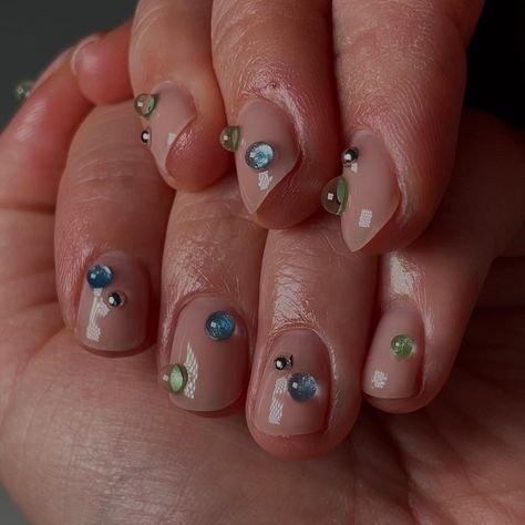 Neutral nails with a subtle 3D droplet situation 💚💙 . . . . . . . . . #dallasnailtech #planonailtech #frisconailtech #naturalnails #naturalnailart #naturalnailcare #3dnailart #3dnails #springnails #springnailart #nailinspo #nailsnailsnails Natural Nail Care, Natural Nail Art, Nails 3d, Spring Nail Art, Neutral Nails, 3d Nail, Minimalist Nails, 3d Nail Art, 3d Nails