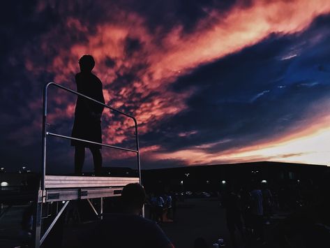 drum major • marching band • sunset • music • march • band camp Marching Band Backgrounds, Band Camp Aesthetic, Drum Major Aesthetic, Band Kid Aesthetic, Marching Band Pictures, Marching Band Aesthetic, Color Guard Aesthetic, Guard Aesthetic, Sunset Music