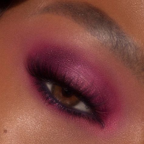 Dark Pink Eye Makeup, Dark Pink Eyeshadow, Pink Eye Shadow Looks, Magenta Makeup, Valentine Eyeshadow Looks, Valentines Day Eyeshadow, Deep Pink Eyeshadow, Pink Valentine’s Day Makeup, Valentine’s Day Eyeshadow