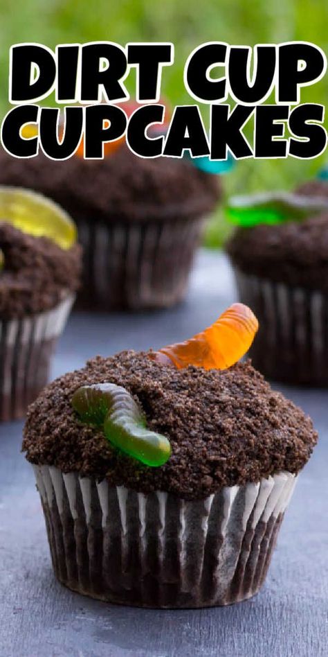 Make any party a hit with easy-to-make Cup of Dirt Cupcakes. They're not only fun but also deliciously adorable! Dirt Pudding Cup, Cup Of Dirt, Dirt Cupcakes, Dirt Pudding Cups, Cupcakes Kids, Chocolate Dirt, Dirt Pudding, Cupcakes Halloween, Pudding Cupcakes