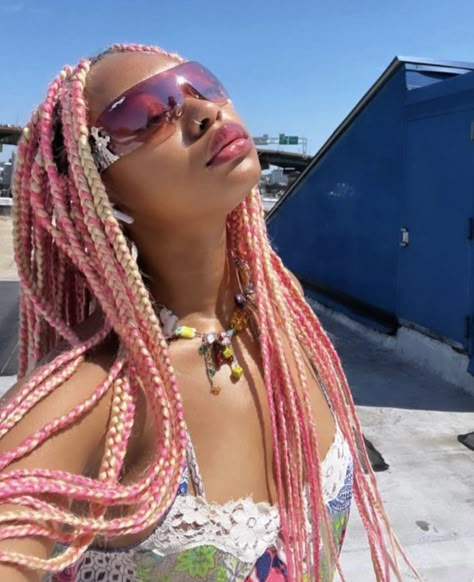 Pink And Blonde Mixed Braids, Pink White And Black Braids, Blonde And Purple Box Braids, Knotless Braids With Pink Highlights, Pink Hair Box Braids, Pink And Blonde Braids Black Women, Pink And Purple Box Braids, Box Braids Ideas Colored, Blonde And Purple Braids