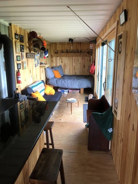 Tiny House Gym, Shipping Container Cabin Interior, Shipping Container Gym, Shipping Container Homes Interior, Shipping Container Tiny House, Container Tiny House, Container Interior, Off Grid Tiny House, Tiny Container House