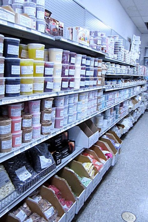 ABC Cake Decorating Supply Store, Phoenix.  "Like a toy store for bakers..." Abc Cake, Baking Supplies Organization, Cake Supply Store, Baking Wallpaper, Antique Cake Stands, Starting A Food Truck, Baking Store, Love From The Oven, Baking Supply Store