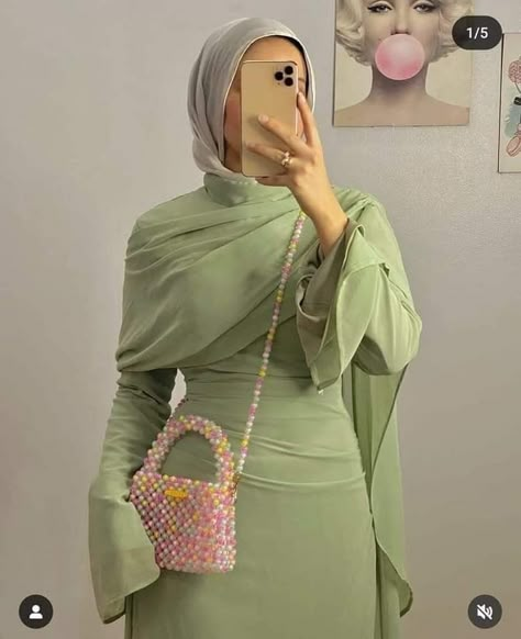 Simple Dresses For Hijab, Satin Dresses Hijab, Hijabi Dresses Soiree, Muslim Brides, Soiree Dresses, Hijab Collection, Modest Dresses Fashion, Soiree Dress, Red Wedding Dresses