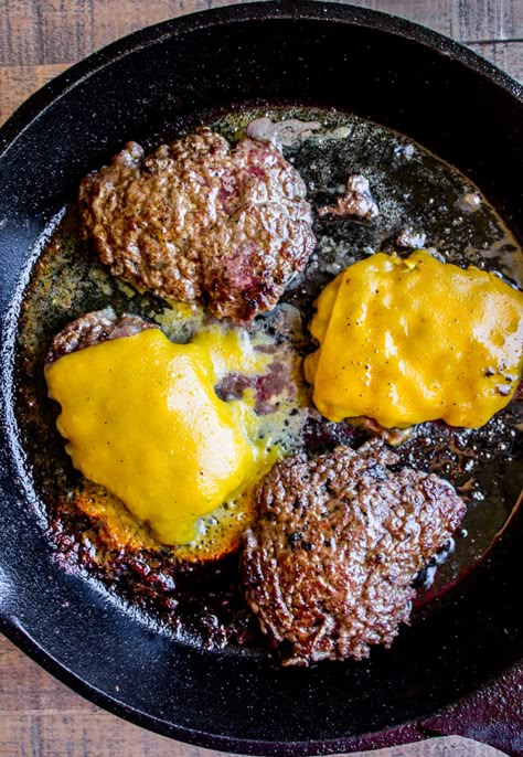 Smash Burger On Cast Iron, Skillet Hamburger Patties, Smash Burger Stove Top, Best Skillet Burgers, Smash Burgers Cast Iron, Skillet Smash Burgers, Skillet Hamburger Recipes, Burgers In Cast Iron Skillet, Skillet Hamburgers