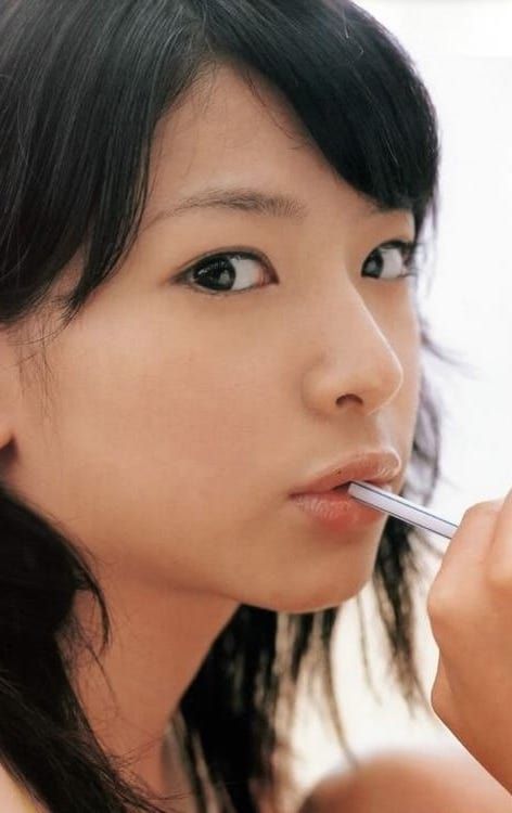 Yui Satonaka turned away from camera looking sideways at camera straw in mouth | 2022-09-01 Mouth Reference Side View, Side View Mouth Reference, Looking Sideways Reference, Side View Mouth Open, Anime Mouth Reference Side View, Side Profile Mouth Open, Kamen Rider Kabuto, 2 Movie, Latest Movies