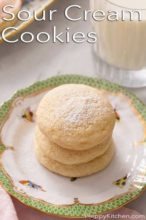 Recipes Using Sour Cream, Sour Cream Desserts, Sour Cream Cookies, Drop Sugar Cookies, Soft Sugar Cookie Recipe, Sour Cream Sugar Cookies, Homemade Sour Cream, Coffee Cake Recipes Easy, Plain Cookies