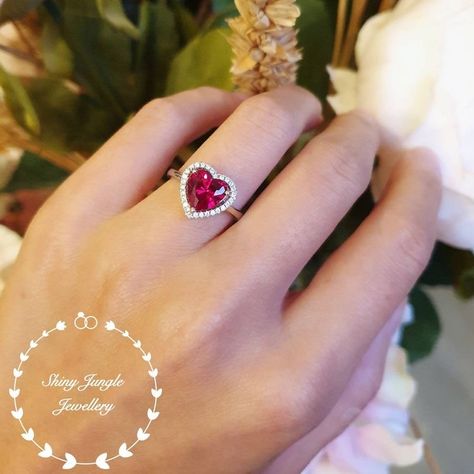 Ruby Promise Ring, July Birthstone Ring, Ruby Heart, Romantic Rings, Jewelry Set Design, Ring Ruby, Cuff Jewelry, Ruby Engagement Ring, Heart Shaped Rings