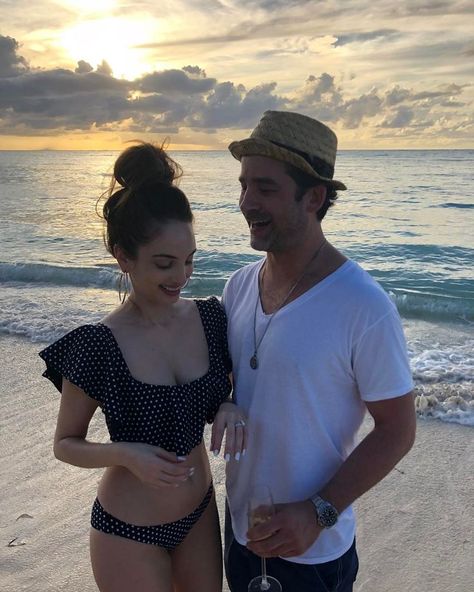 Billy Joel and Christie Brinkley's Daughter Alexa Ray Joel Is Engaged — See Her (Huge!) Carelle Ring Billy Joel Christie Brinkley, Christie Brinkley Daughter, Alexa Ray Joel, Surprise Engagement, Christie Brinkley, Beach Pictures Poses, Celebrity Sightings, Vintage Swimsuits, Billy Joel