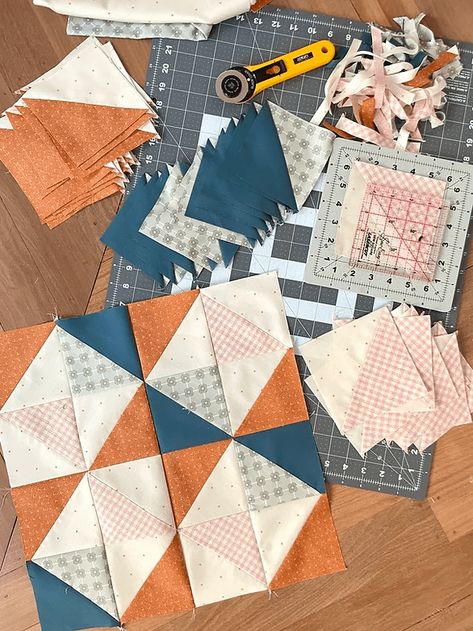 7 Tips and Tricks for Speedier Half Square Triangles — Joz Makes Quilts Making A Quilt, Half Square Triangle Quilts Pattern, Triangle Quilt Pattern, Quilting 101, Half Square Triangle Quilts, Half Square Triangle, Cute Quilts, Quilt Block Tutorial, Hexagon Quilt