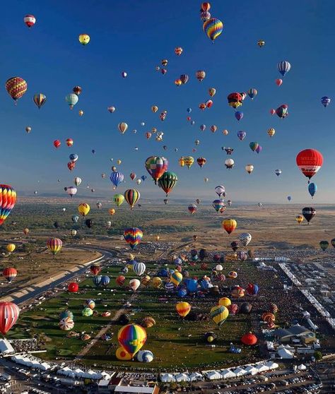 Hot Air Balloon Festival Albuquerque, Places I Want To Go, Monument Valley Arizona, Alaska Northern Lights, Albuquerque Balloon Fiesta, Plan For The Future, Throwback Photos, Air Balloon Festival, White Sands National Monument