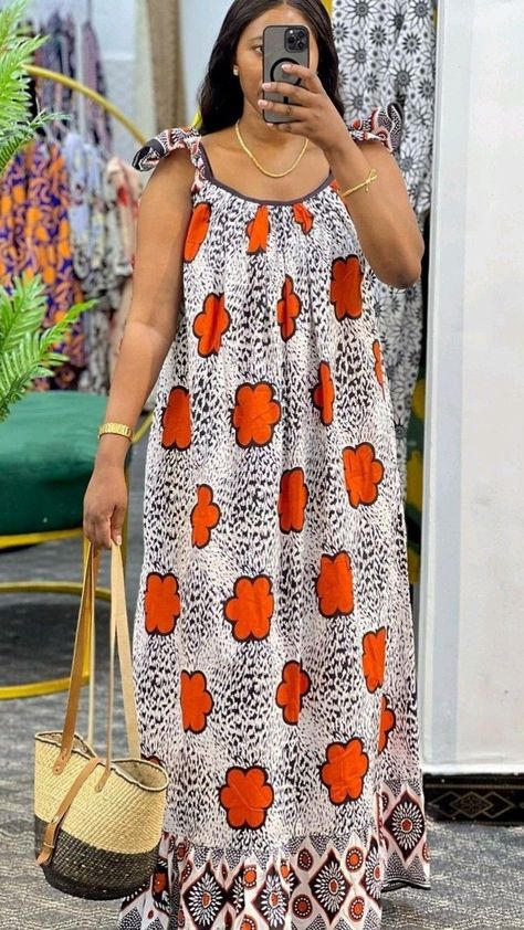 Simple Kaba Styles, Boubou Styles For Women, Simple Dress Casual, Long African Dresses, African Print Dress Ankara, Short African Dresses, African Fashion Skirts, African Inspired Clothing, African Print Dress Designs