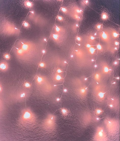 Fairy Lights Aesthetic Wallpaper, Pink Fairy Lights Aesthetic, Pink Fairy Lights, Light Pink Fairy Aesthetic, Pink Fairy Core Wallpaper, Christmas Wallpapers Tumblr, Pink Fairy Light Curtain, Twinkle Lights, Christmas Wallpaper