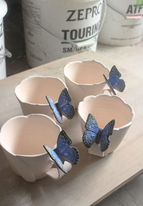 Diy Clay Butterfly, Ceramic Butterflies, Butterfly Pottery, Clay Butterfly, Ceramic Butterfly, Anting Manik, Tanah Liat, Clay Mugs, Pottery Crafts