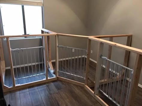 Kennel Room In House, Big Dog Kennel Ideas Indoor, Indoor Kennel Ideas, Shed Dog Grooming Salon, Multiple Dog Kennel Ideas Indoor, Diy Dog Pen Indoor, Diy 2 Dog Kennel Indoor, Large Dog Kennel Ideas Indoor, Diy Triple Dog Kennel Indoor