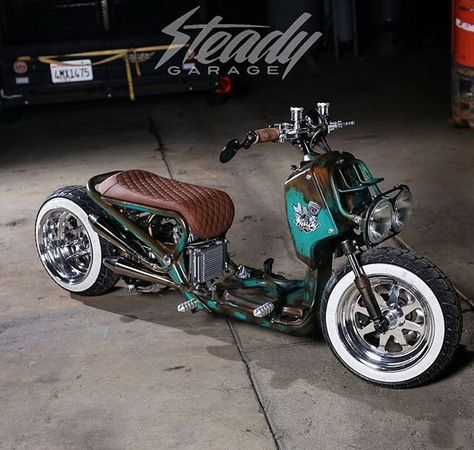 Steady Garage built Honda Ruckus Honda Scooter Custom, Honda Ruckus Custom, Custom Honda Ruckus, Custom Moped, Мотоциклы Harley Davidson, Scooter Custom, Honda Ruckus, Motos Honda, Mini Bikes