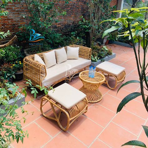 Rattan Garden Furniture Set And Sofa Chair Set - Buy Rattan Funiture,Sofa Chair,Rattan Chair Product on Alibaba.com Rattan Sectional Sofa, Wicker Living Room, Vintage Rattan Furniture, Rattan Decor, Chair Rattan, Garden Chic, Rattan Outdoor Furniture, Rattan Outdoor, Screen Porch