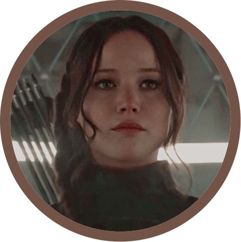 Hunger Games Profile Pictures, Hunger Games Icons Aesthetic, Hunger Games Wallpaper Laptop, Clove Hunger Games Icons, Hunger Games Prequel, Hunger Games Movies, Katniss Everdeen, Picture Collage Wall, Picture Collage