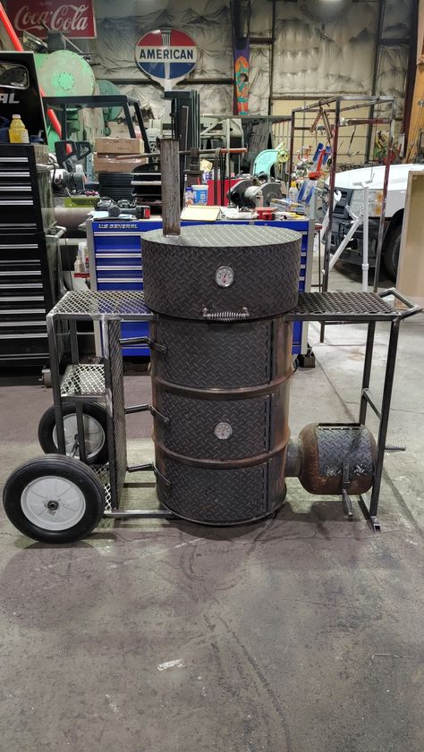 Uds ugly drum smoker grill 55 gallon barrel metal fabrication meat smoked welded 55 Gallon Drum Smoker, Homemade Smoker Plans, Bbq Grill Diy, Grill Diy, Bbq Trailer, Ugly Drum Smoker, Barrel Bbq, Bbq Pit Smoker, Smoker Plans