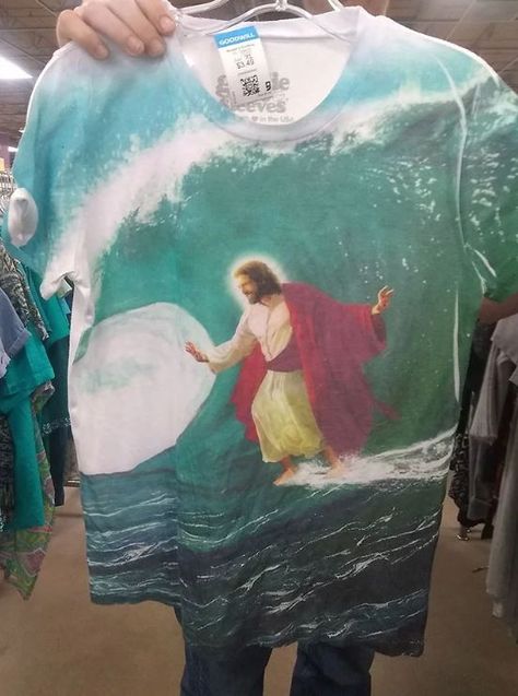 Silly Clothes, Funky Shirts, Silly Shirt, Crazy Outfits, Jesus Tshirts, Weird Shirts, Funny Outfits, Chuck Norris, Surfs Up