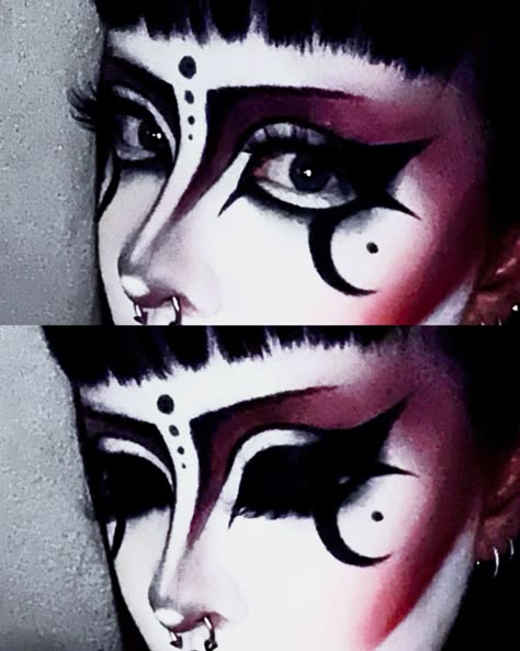 trad goth makeup 🕷️ 2000s Goth Makeup, Desk Ideas Makeup, Goth Drag Makeup, Aesthetic Makeup Desk, Makeup Desk Aesthetic, Makeup Desk Ideas, Makeup Ideas Drawing, Pictorial Makeup, Goth Drag