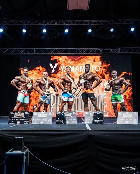 @_alessandrocavagnola wins Mens physique title at @ifbbproitaly 💪🏻💪🏻 #bodybuilding #bodybuilder #fitness #fitnessvolt #muscle @moriauphoto Mens Physique Bodybuilding, Mens Physique, Bodybuilding Competition, Male Physique, Bodybuilder, Bodybuilding, Vision Board