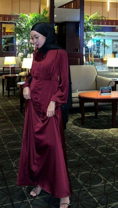 Kebaya Dress Bridesmaid, Maroon Outfit, Hijabi Outfit, Dress Pesta, Kebaya Dress, Muslim Fashion Dress, Outfit Hijab, Photo Lab, Your Photo