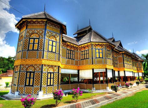 The Istana Kenangan. Or known as Remembrance Palace was a royal residence in Kuala Kangsar in Perak, Malaysia stock images Istana Kenangan Kuala Kangsar, Ramadan 2025, Kuala Kangsar, Perak Malaysia, Raya 2023, Royal Residence, Traditional House, Building Design, Palace