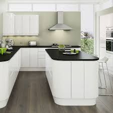 Green walls to compliment white units/black worktop White Kitchen Units, White Contemporary Kitchen, G Shaped Kitchen, Glossy Kitchen, White Gloss Kitchen, Kitchen Colours, Fitted Kitchens, White Kitchen Tiles, Gloss Kitchen