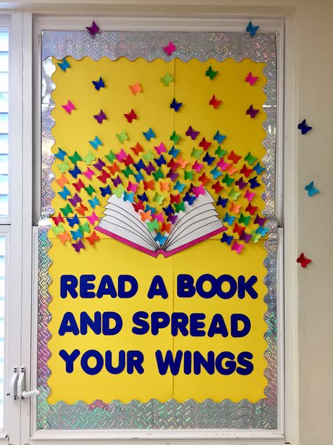 Reading Bulletin Board Reading Gives You Wings Bulletin Board, Reading Bulletin Board Ideas Elementary, Growing Readers Bulletin Board, Reading Rainbow Bulletin Board, Reading Corner Bulletin Board, Spring Reading Bulletin Boards, Reading Rainbow Classroom, Reading Bulletin Boards Elementary, Reading Bulletin Board Ideas