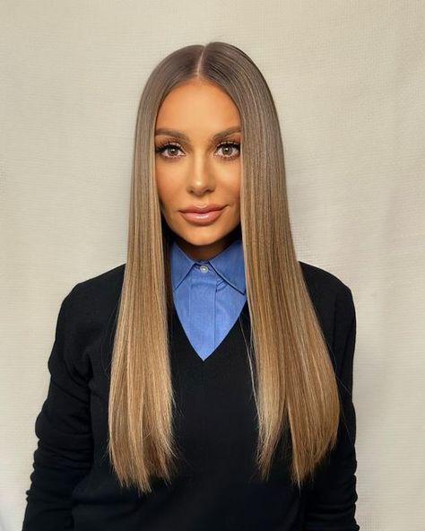 Dorit Kemsley Makeup, Dorit Hair Color, Dorit Kemsley Hair Brown, Dorit Kemsley Style, Dorit Hair, Dorit Kemsley Outfits, Dorit Kemsley Hair, Dark Blonde Color, Gala Hair