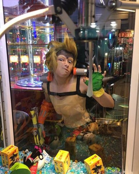 ROADIE I WANT IT! @supportsmallcosplayers . . . #colossalcon #junkrat #junkratcosplay #ow #overwatch #overwatchcosplay #overwatchcosplayer… Junkrat Cosplay, Jun K, Overwatch, Over The Years, I Want, Zelda Characters, Anime, Fictional Characters, Quick Saves