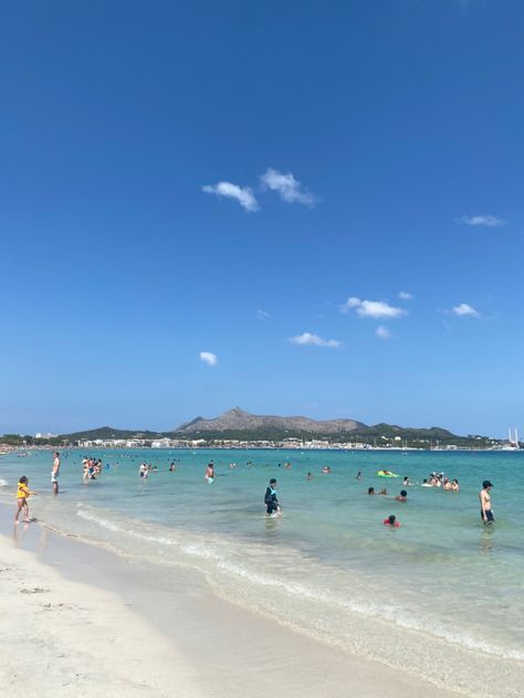 Aesthetic beach of Alcudia Mallorca Mallorca Aesthetic, Sleep City, Alcudia Beach, Aesthetic Beach, Majorca, Summer 24, Instagram Ideas, Beach Aesthetic, Train Station