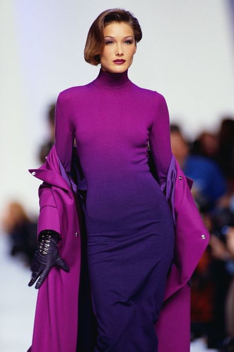 Claude Montana, Long Sleeve Fitted Dress, Cool Winter, Carla Bruni, 1990s Fashion, Purple Outfits, Mode Inspo, Look Vintage, Purple Fashion