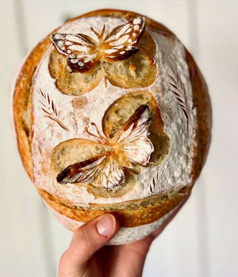 Ending summer with butterflies. 🦋 #sourdough #sourdoughart #butterfly #bread #sourdoughscoring Beautiful Sourdough Bread, Spinach Sourdough Bread, Bread Loaf Design, Sourdough Fruit Loaf, Fancy Sourdough Bread, Things To Do With Sourdough Starter, Sourdough Bread Shaping, Colorful Sourdough Bread, Sunflower Sourdough Scoring