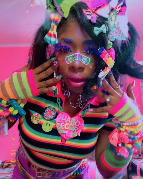 Aesthetic Outfits Colorful, Dark Decora Kei, Decora Kei Makeup, Decora Makeup, Decora Kei Outfits, Colorful Aesthetic Outfits, Decora Kei Fashion, Decora Outfits, Decora Aesthetic