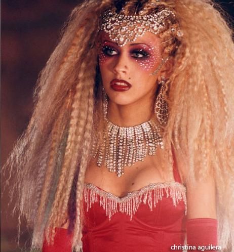 Christina Aguilera Lady Marmalade, Moulan Rouge, Christina Aguilera Costume, Christina Aguilera Burlesque, Burlesque Hair, Music Video Makeup, Burlesque Makeup, Rouge Makeup, Circus Makeup