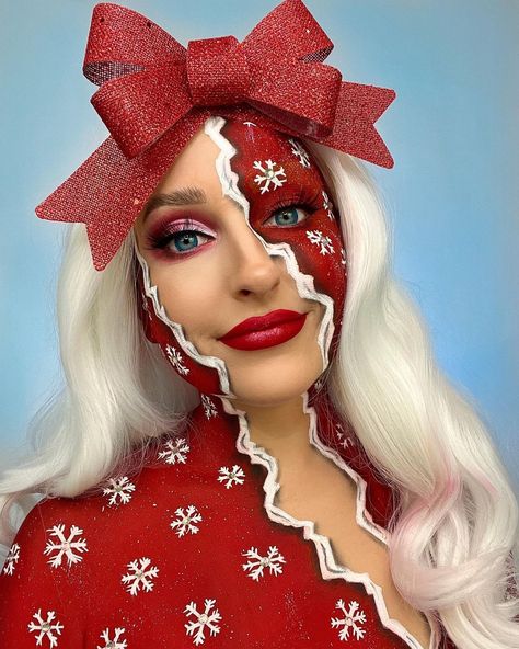 Paper Makeup, Xmas Makeup, Christmas Eye Makeup, Waist Length Hair, Wave Lace Front Wig, The Snow Queen, Christmas Makeup Look, Holiday Makeup Looks, Holiday Glam