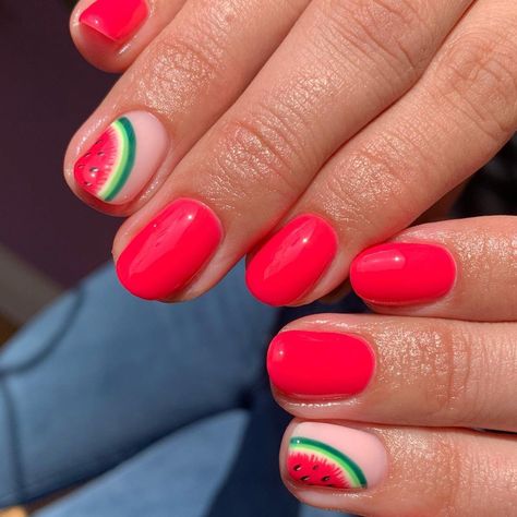 Yellow Nails With Accent Nail, Watermelon Nail Designs, Watermelon Nail Art, Fruit Nail Art, Watermelon Nails, Nail It, Cute Gel Nails, Manicure Y Pedicure, Nail Art Summer