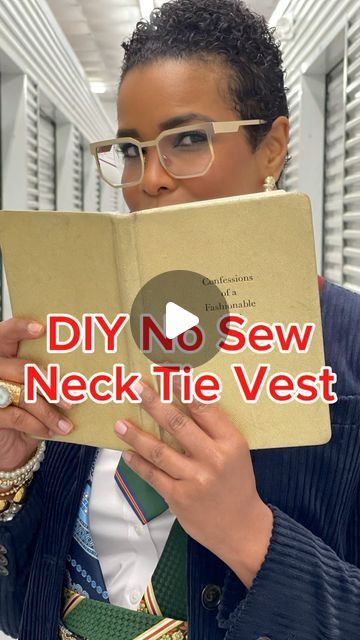 Bengela Holmes on Instagram: "REPOST:  Don’t forget about this one!  Fall is here.  And some patterned neck ties peaking out of your wool blazer will be cute and unexpected.  Have fun and get dressed.😘

All you need are safety pins and 4 neck ties.  Super easy!

#unwastedresale #neckties #necktievest #nosewprojects #diy #diycrafts #necktiestyle" Diy Neck Tie, Necktie Outfit, Diy Necktie, Safety Pins Fashion, Necktie Projects, Diy Necktie Projects, Floral Denim Pants, Diy Vest, Fancy Tie